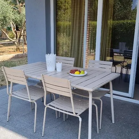 Casa Emma With Pool Apartment Porec Exterior photo